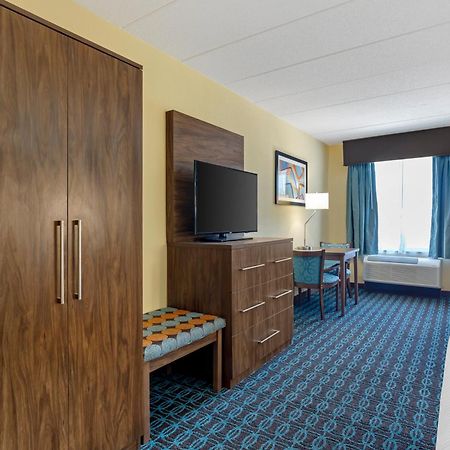 Best Western Plus North Shore Hotel Данверс Экстерьер фото