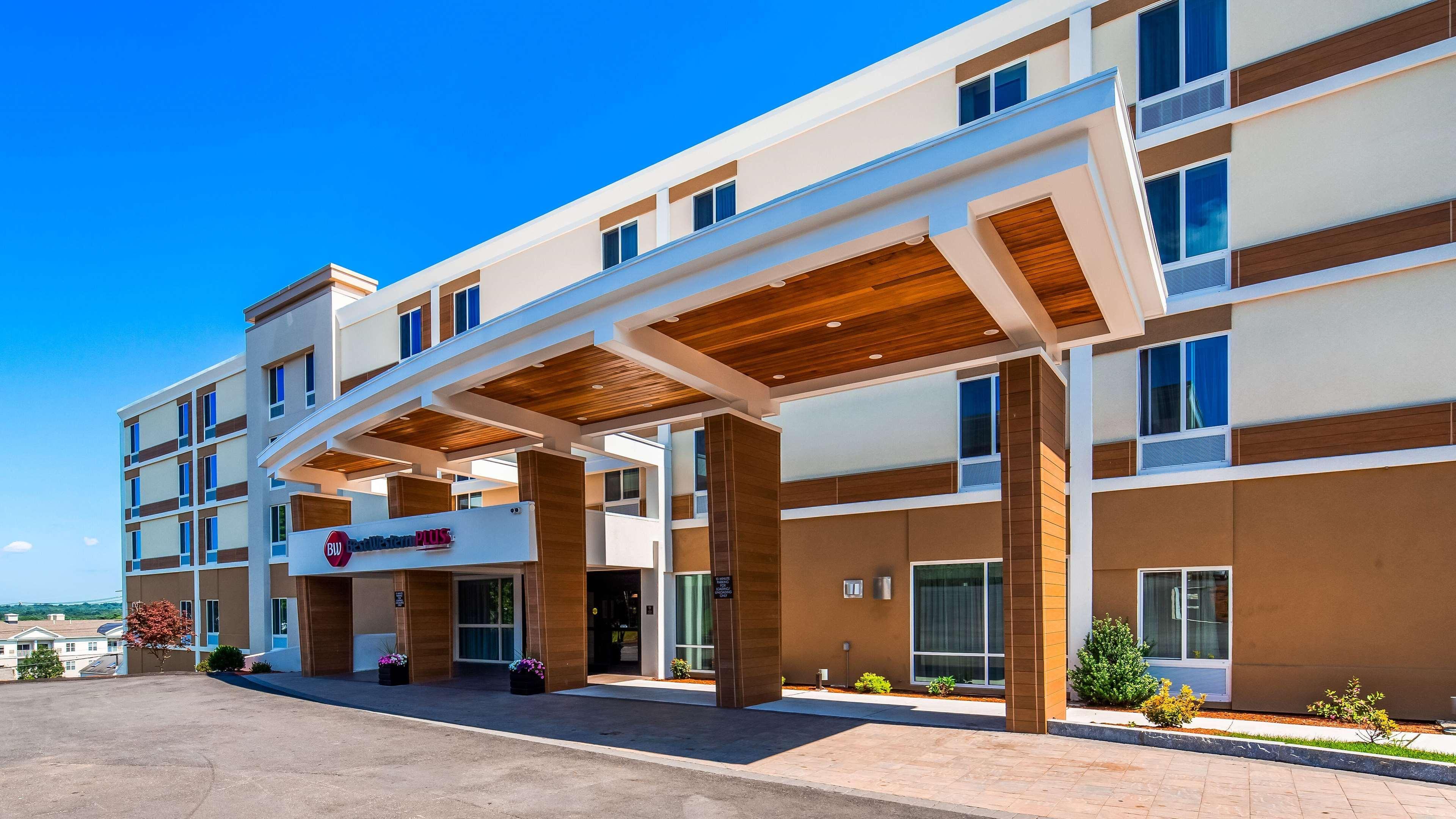 Best Western Plus North Shore Hotel Данверс Экстерьер фото