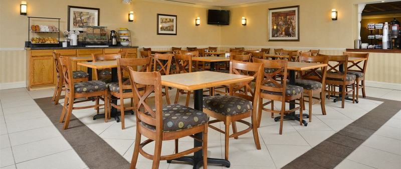 Best Western Plus North Shore Hotel Данверс Экстерьер фото